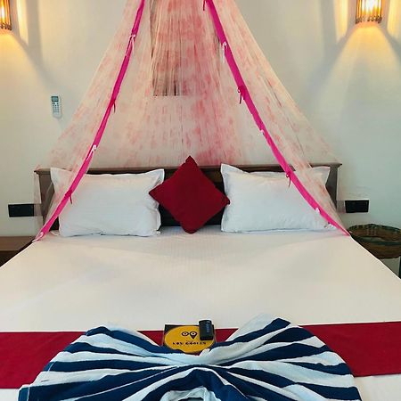 Kosi Giggles Resort Велигама Экстерьер фото